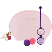 RianneS Vagina Sensual Nude Playballs riannes vagina sensual nude playballs