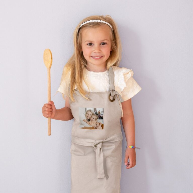 Personalised children's apron - Sand personalised children's apron – sand