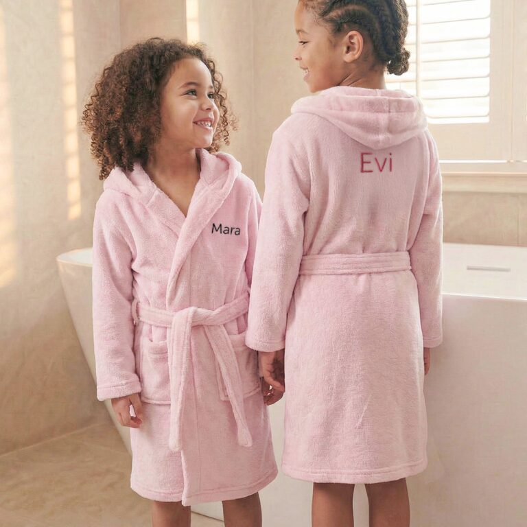 personalised kids bathrobe – pink – 4 6 yrs