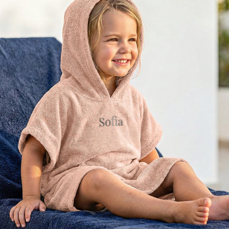kids poncho towel embroidered with name – 2/5 years – pink