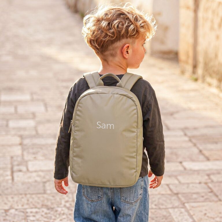 Personalised kids backpack - embroidered - Taupe - Puffy style personalised kids backpack – embroidered – taupe – puffy style