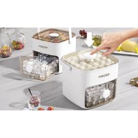large capacity ice cube tray with one touch release: white