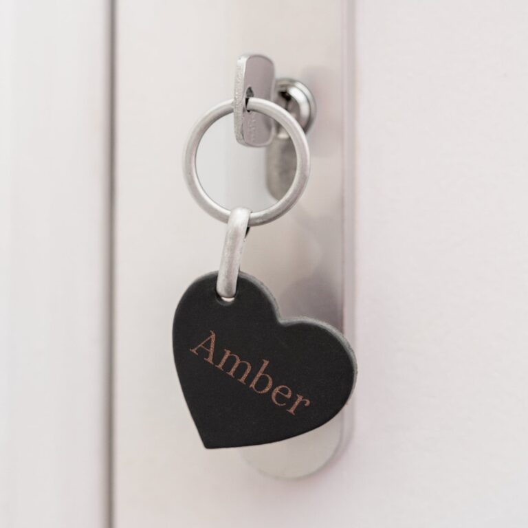 Personalised leather keyring - Heart personalised leather keyring – heart