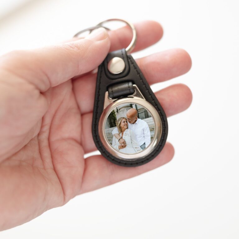 Personalised key ring - Round - Leather personalised key ring – round – leather